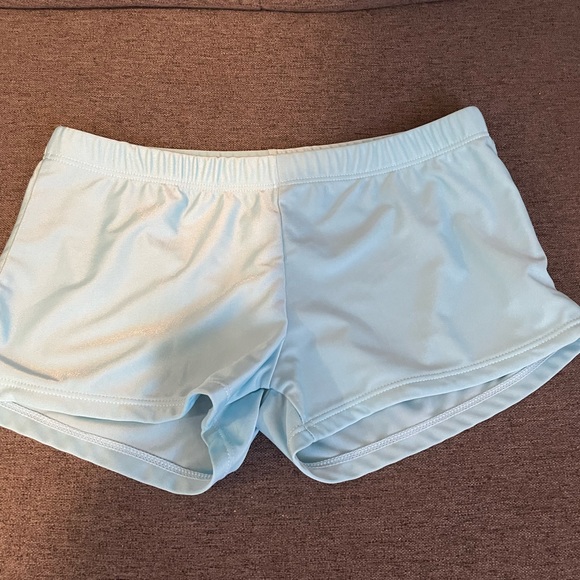 𝖡𝖺𝗍𝗁𝗂𝗇𝗀 𝖲𝗎𝗂𝗍 - Picture 3 of 5